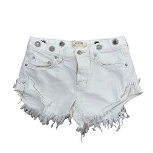 Free People- We The Free White Denim Cut-Off Shorts 🤍